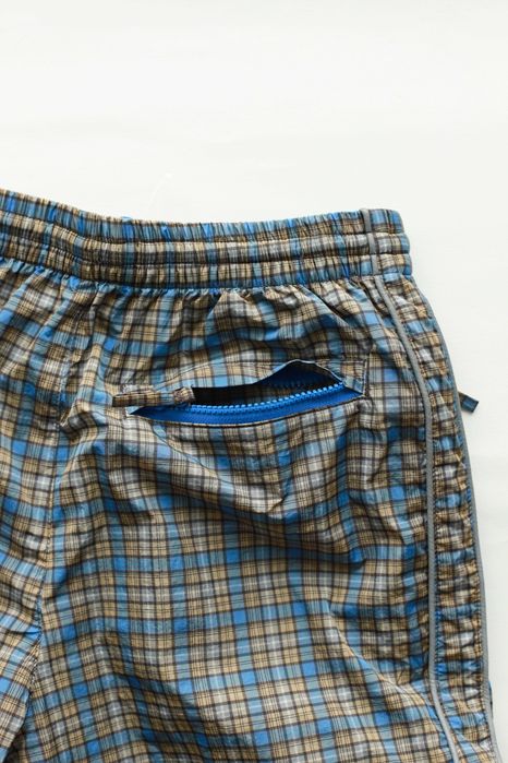 URBAN OUTFITTERS нейлонові штани в клітинку, розмір S