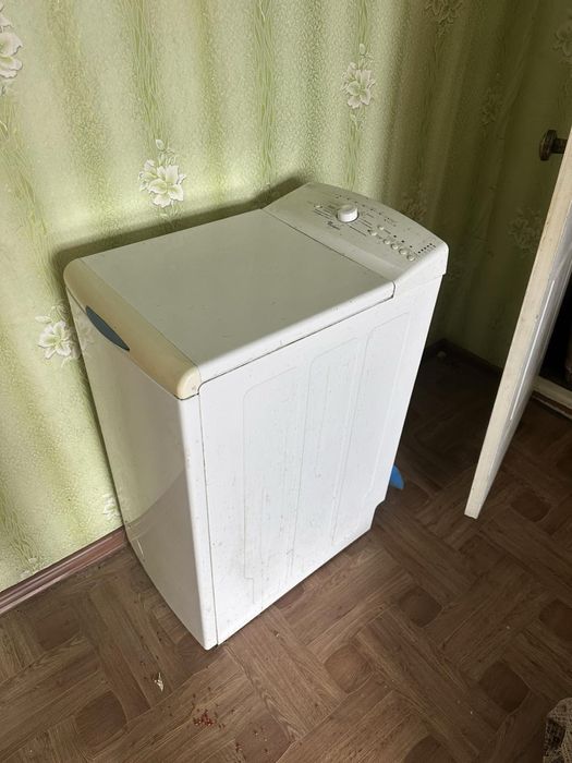 Продам пральну машину вертикальну