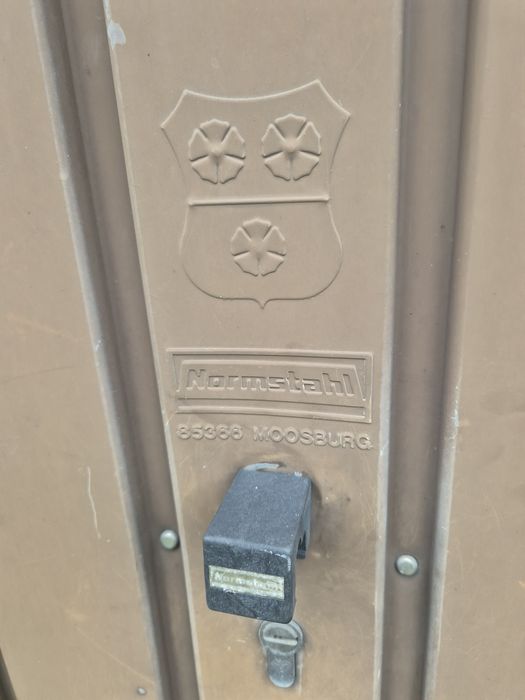 Brama uchylna ocieplana