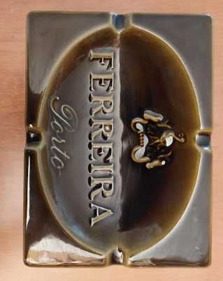 Vários cinzeiros em faiança SECLA