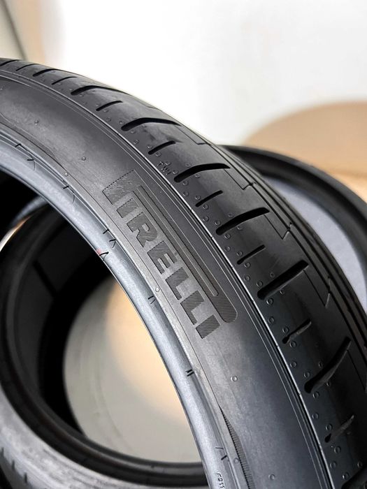 Pneus Pirelli Pzero PZ4 Elect (EV) - 235/35/20 - Como NOVOS