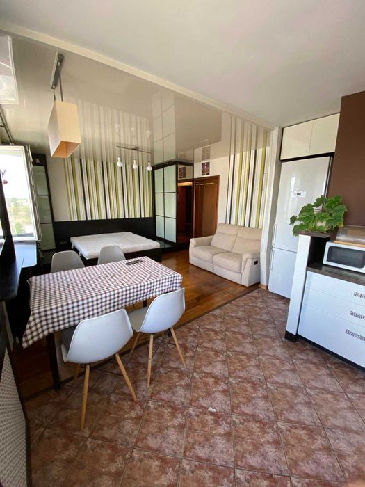 Без% 2к вул.Полку Азов 25 Цегла