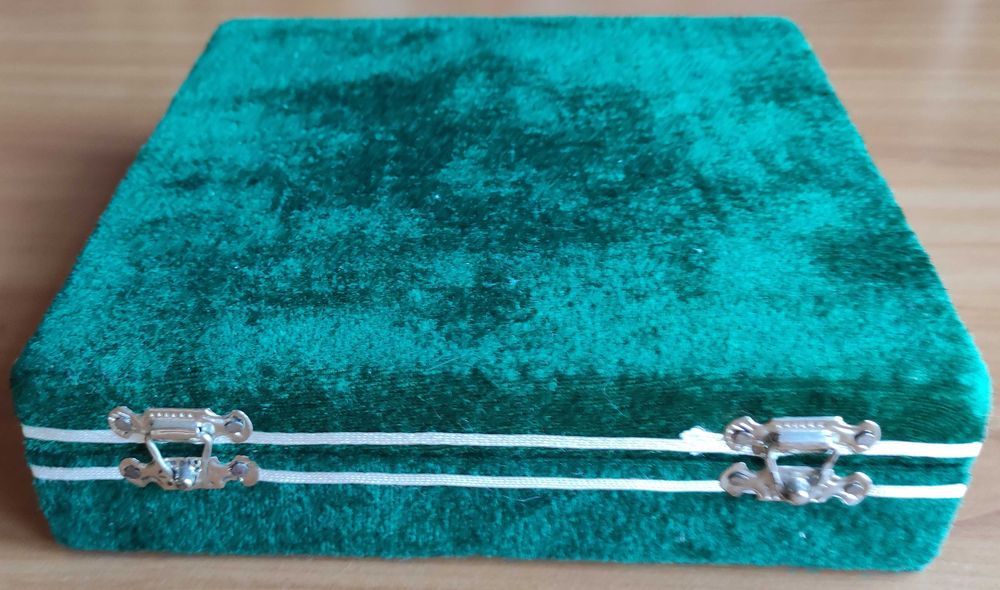 Рюмки водочные из оникса.