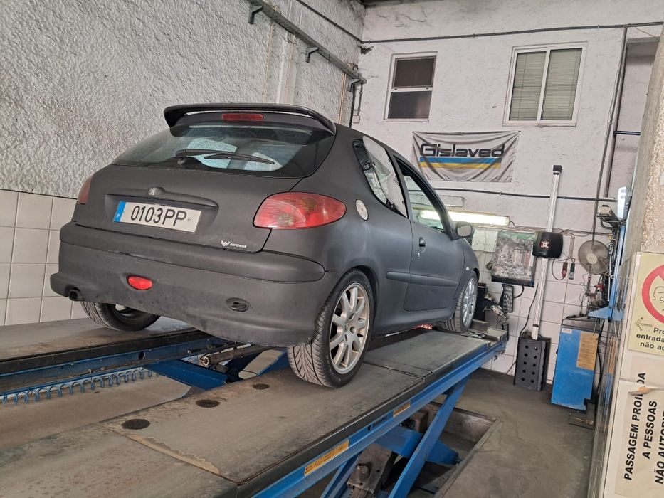 Vendo inteiro para peças