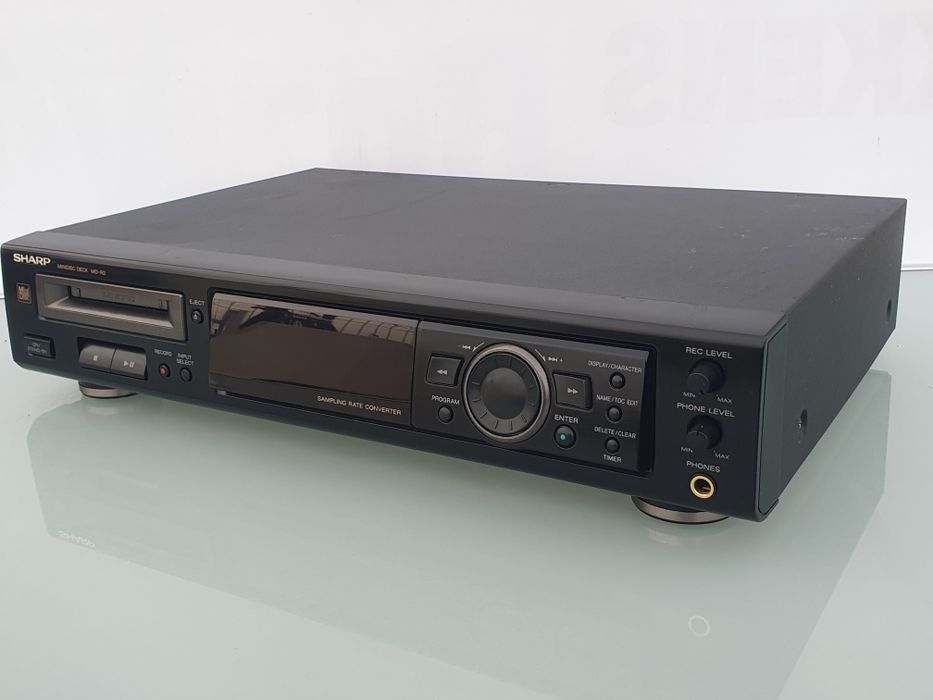 Odtwarzacz minidisc Sharp MD-R2