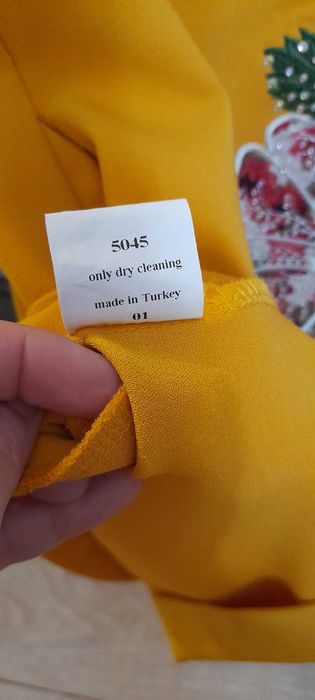 Плаття з вишивкою