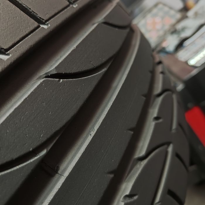 235/40/19 XL Sprzedam oponę Bridgestone Potenza