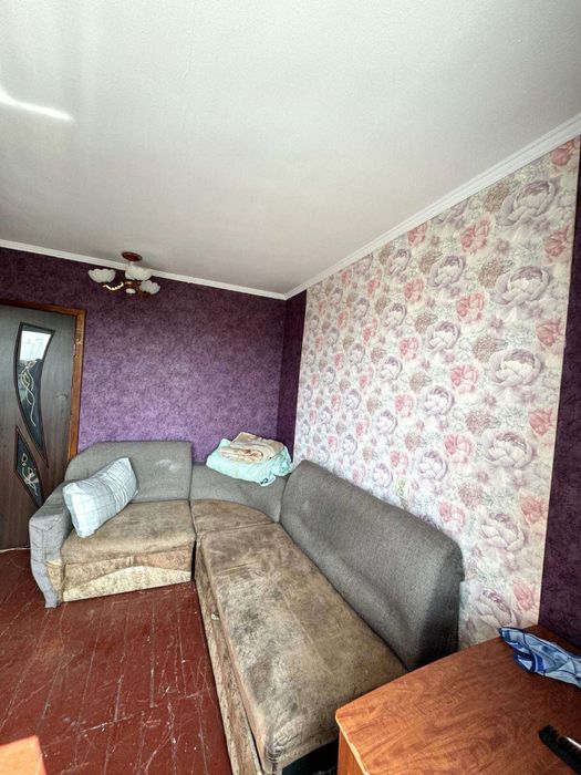 Продаж 2 к квартири в гуртожитку, Десна