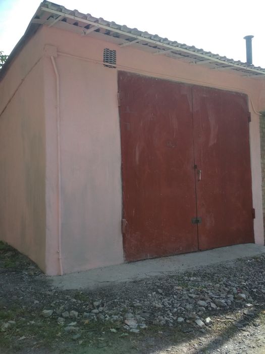Продам гараж в Південно-західному районі