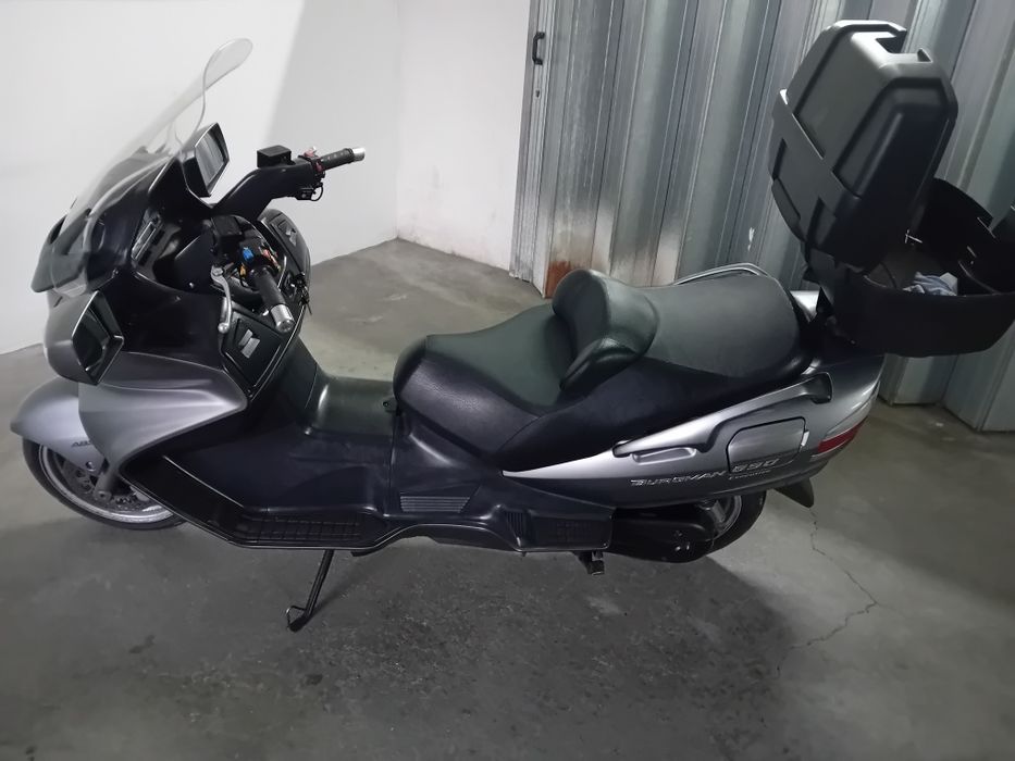 Suzuki Burgman 650 Executive  é Máquina