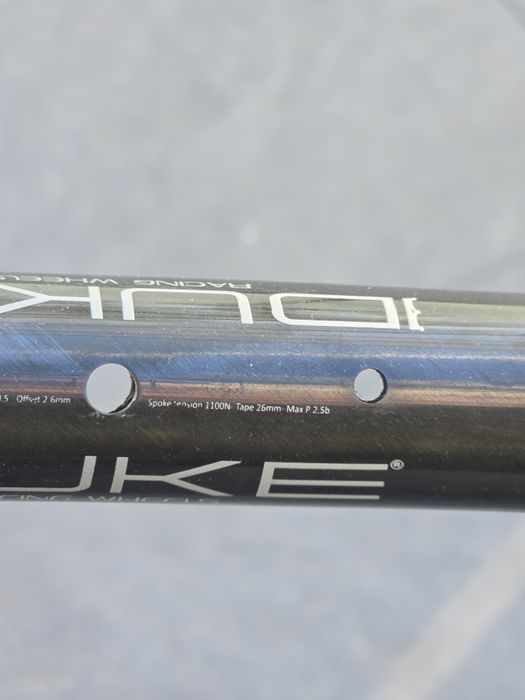 Obręcze carbon  Duke Lucky jack 29", karbonowe, carbon   28h