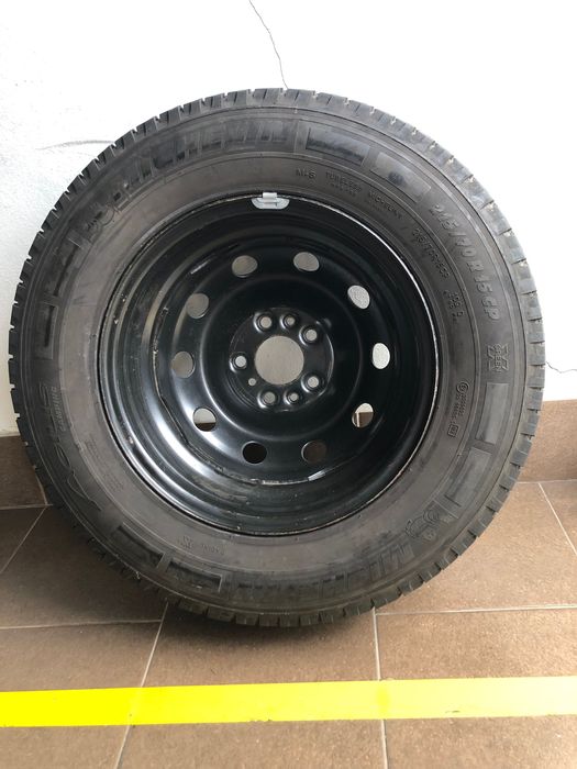 Pneu Camper 215/70 R15, suplente de autocaravana ( para suplente )