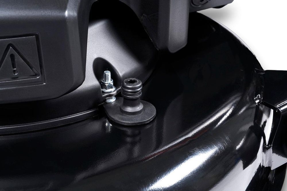 Oleo Mac Om 99L/12.5Km Traktorek Ogrodowy Do Trawy Wyrzut Boczny 98Cm