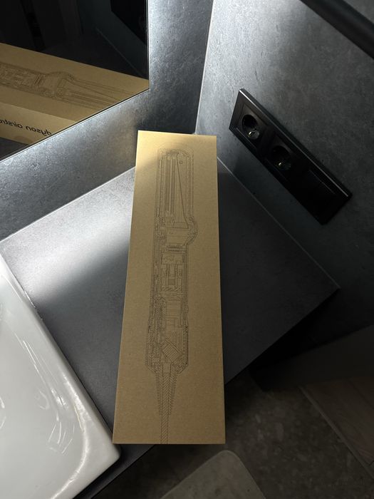 Dyson Airstrait оригинал фен-выпрямитель новый