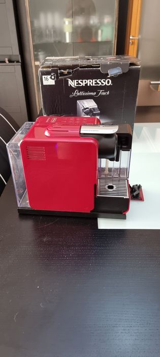 Máquina café Nespresso Delonghi Latíssima Touch