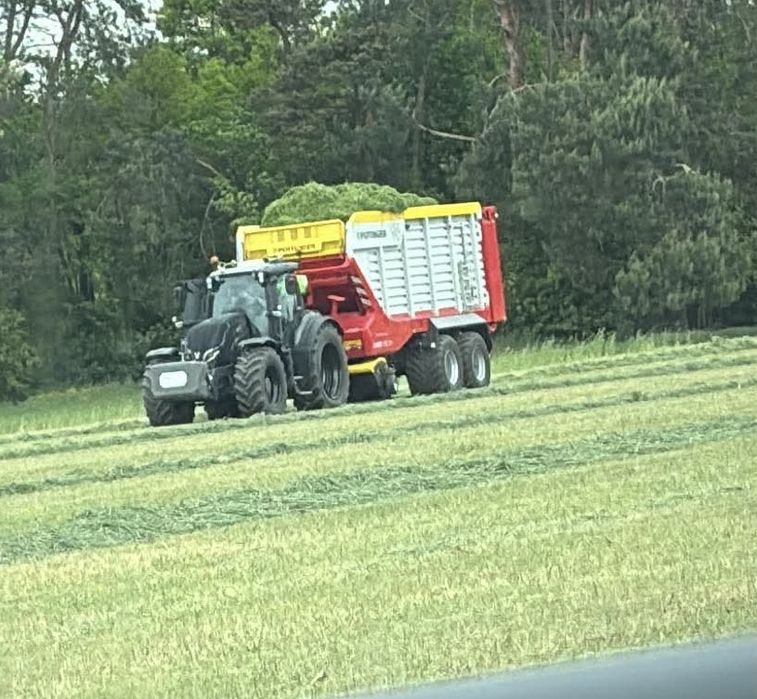 Zbiór traw nową przyczepa samozbierająca Pottinger Jumbo 7380db