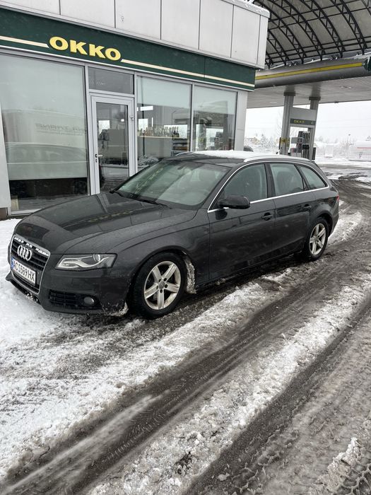 Продам ауді а4 б8