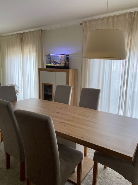 Conjunto Mesa e Cadeiras