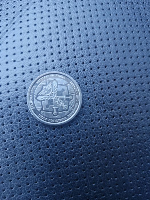 Продам монету 10 грн.