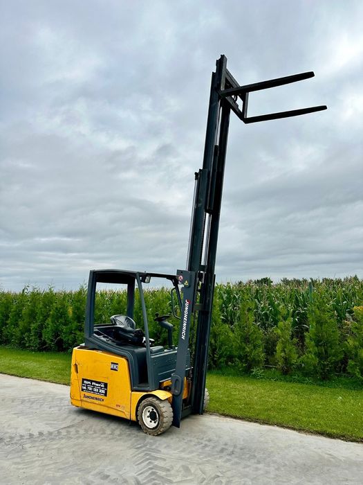 Usługi /Podnośnik / podest / ładowarka/ wynajem również z operatorem /