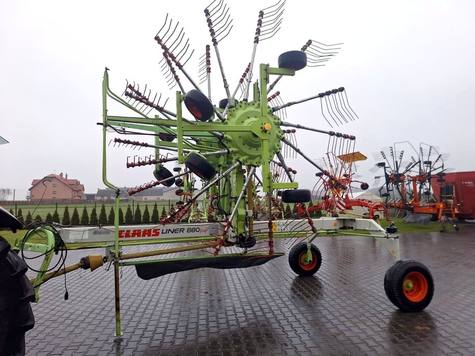 Zgrabiarka dwukaruzelowa claas liner 880 profil