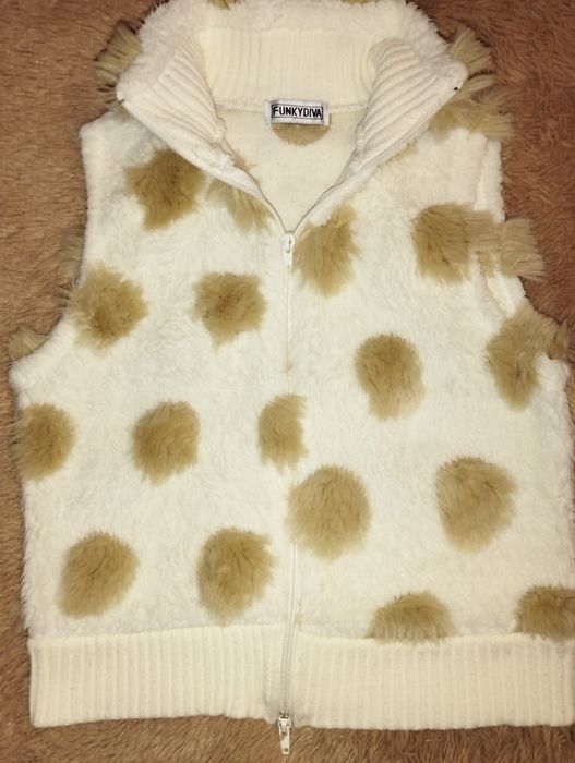 Жилетка для дівчинки