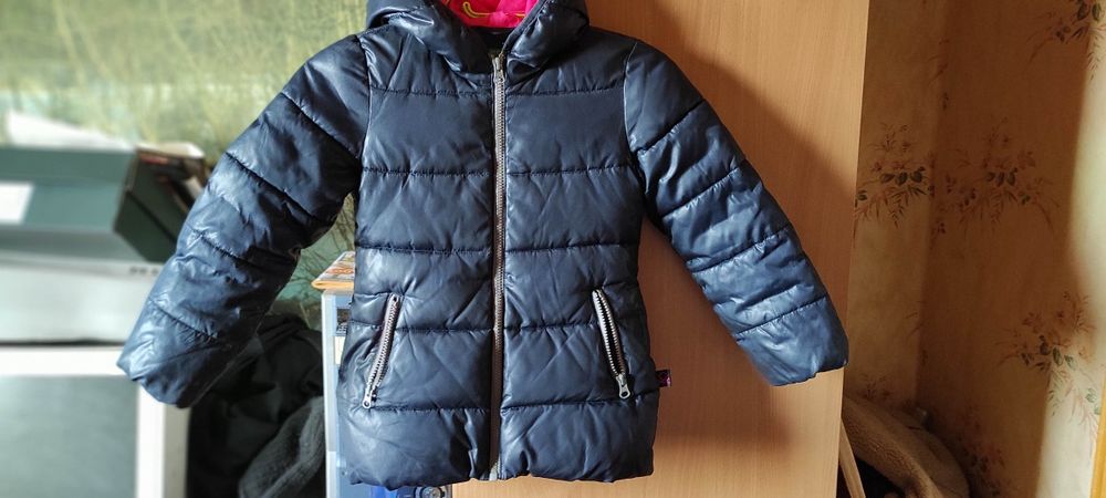 куртка демисезонная Вenetton  110 р
