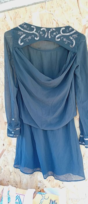Grande variedade de roupa semi nova Homem e Mulher
