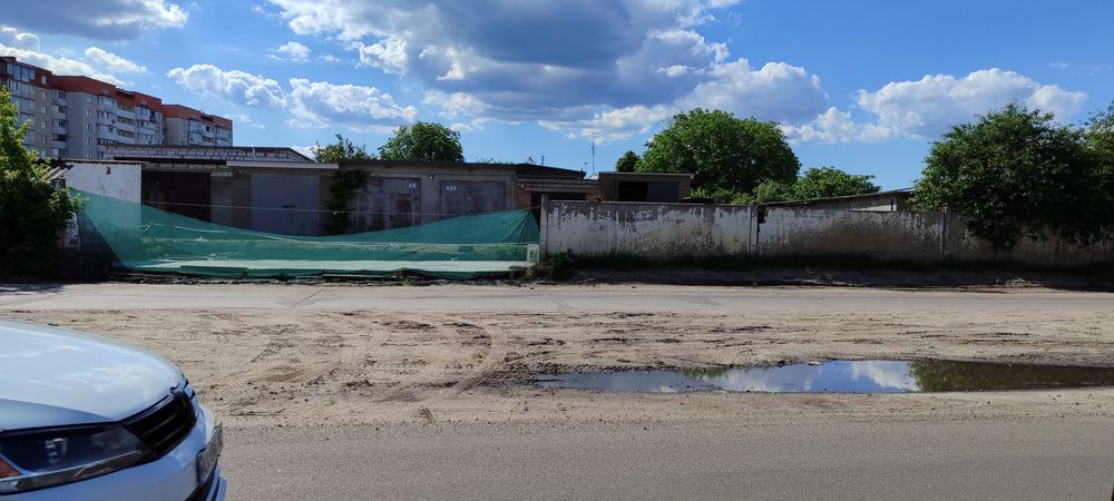 Фасадна ділянка під СТО