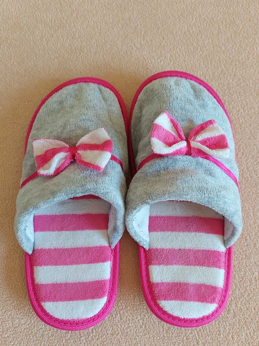 Kapcie / laczki roz 32