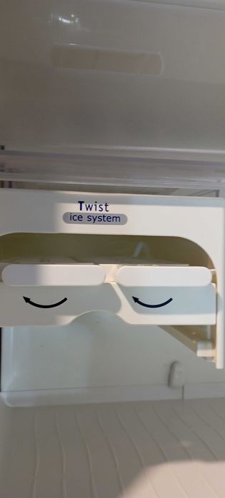 Холодильник бу вирпл whirlpool no frost