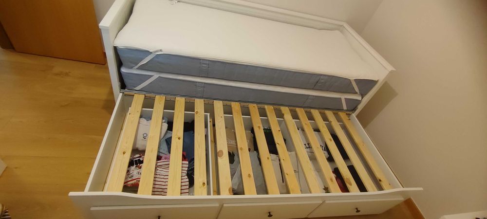 Cama de abertura dupla