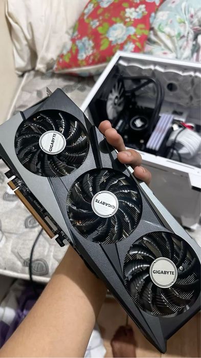 Rx 7600 como nova