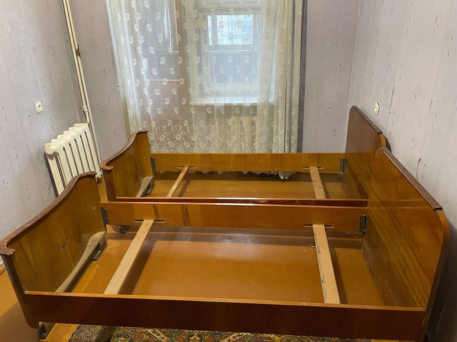 Віддам два ліжка