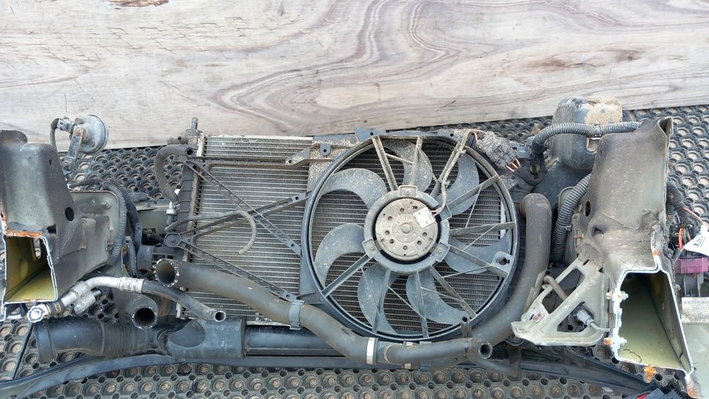 Opel Astra H 1.4B Pas Przedni Komplet Z168