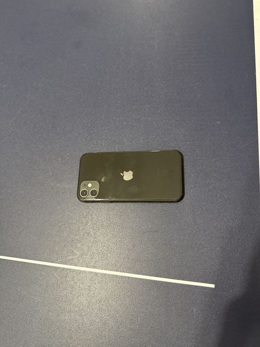 Iphone 11 czarny.