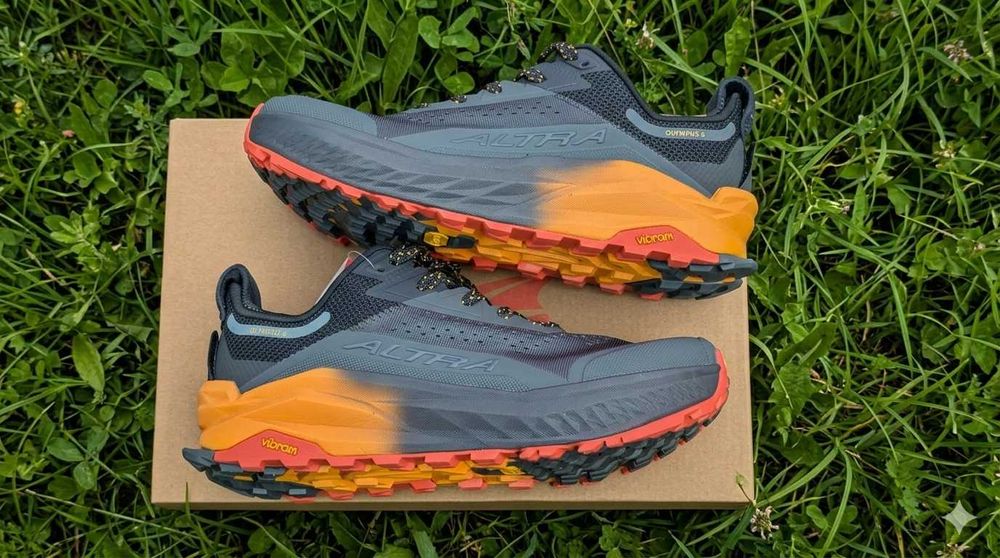 Altra Olympus 6, 44 р., кросівки для трейлу, походів, бігу