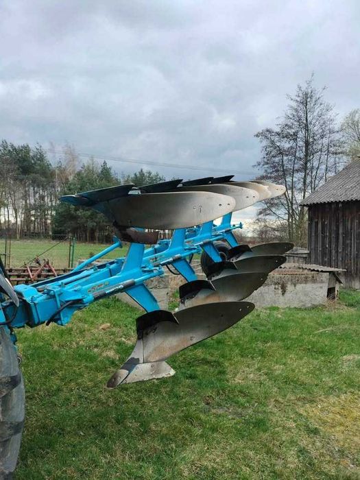 Pług obrotowy Overun Xcelsior z 2010r.