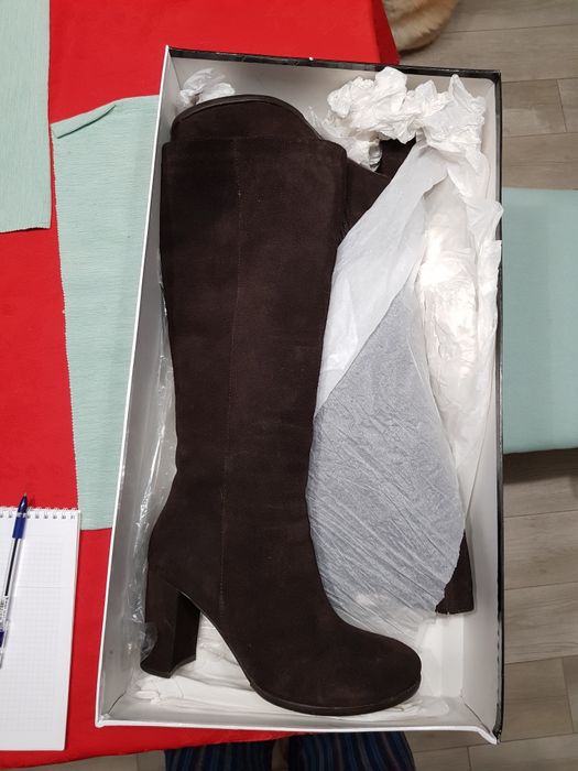 Продам чоботи замшеві