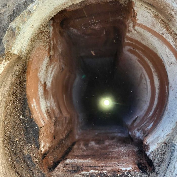 Frezowanie kominów-metodą diamentową,montaż systemów kominowych.