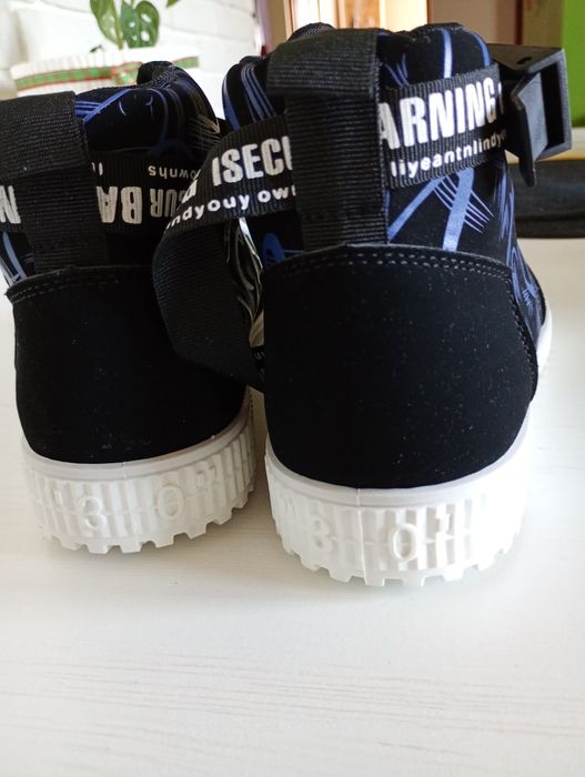 Nowe buty  43 trampki