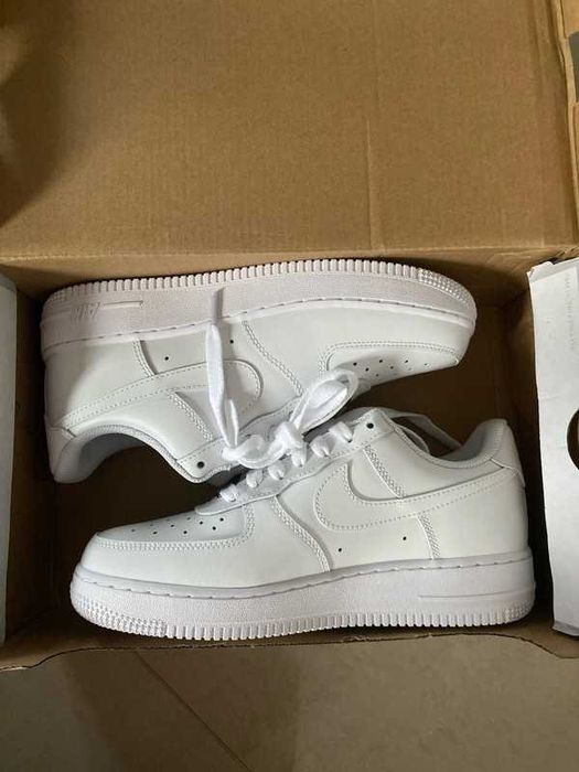 nike Air force 1 07 38