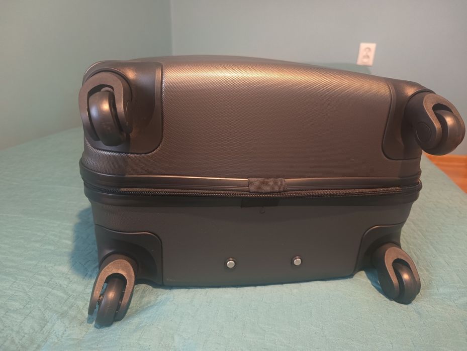 Nowa walizka Lasocki