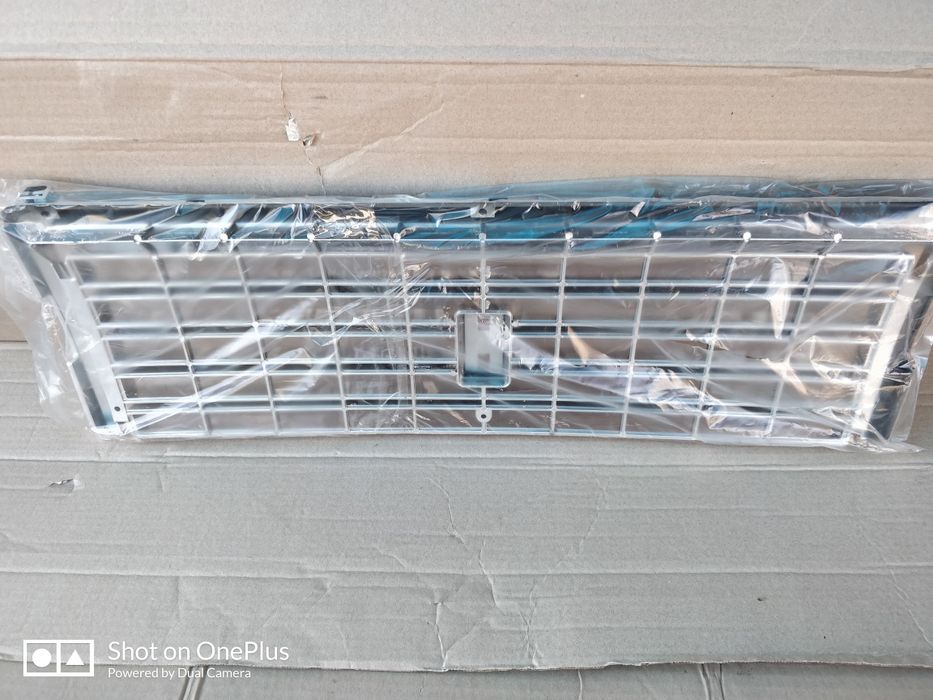 Решетка радиатора ВАЗ 2107