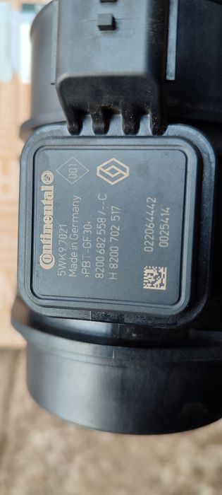 Датчик масової витрати повітря (ДМВП, ДМРВ) Renault. 8200 682 558