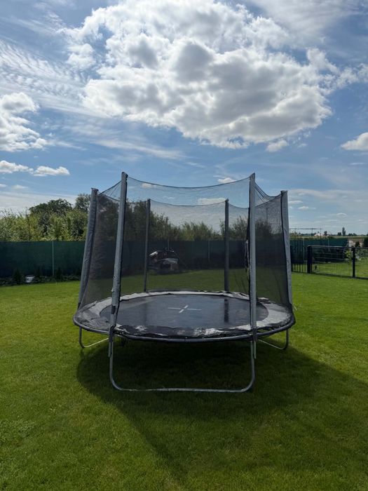 Trampolina dla dzieci