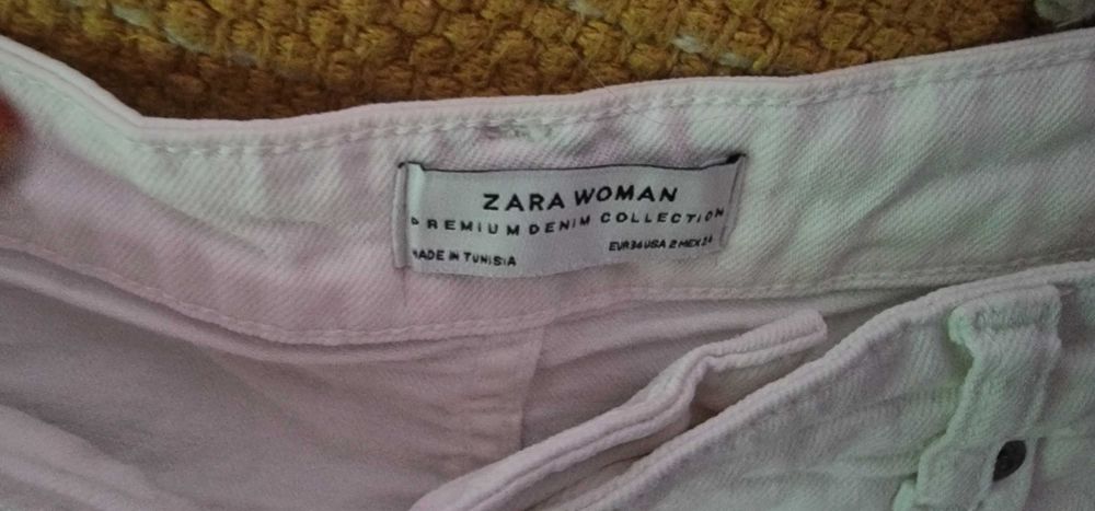 Jenss brancos zara com bordados e lantejoulas