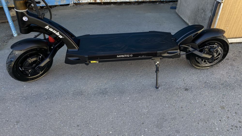 Продам єлектро самокат KAAbo Mantis