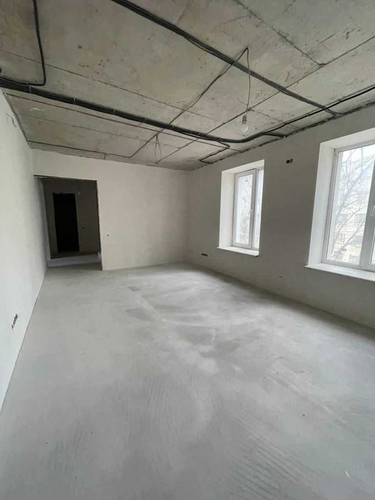 Продаж приміщення з ремонтом 226 м² в Новобудові вул. Зелена
