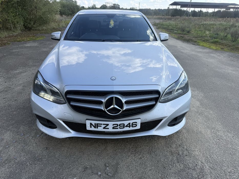 Mercedes-Benz e220